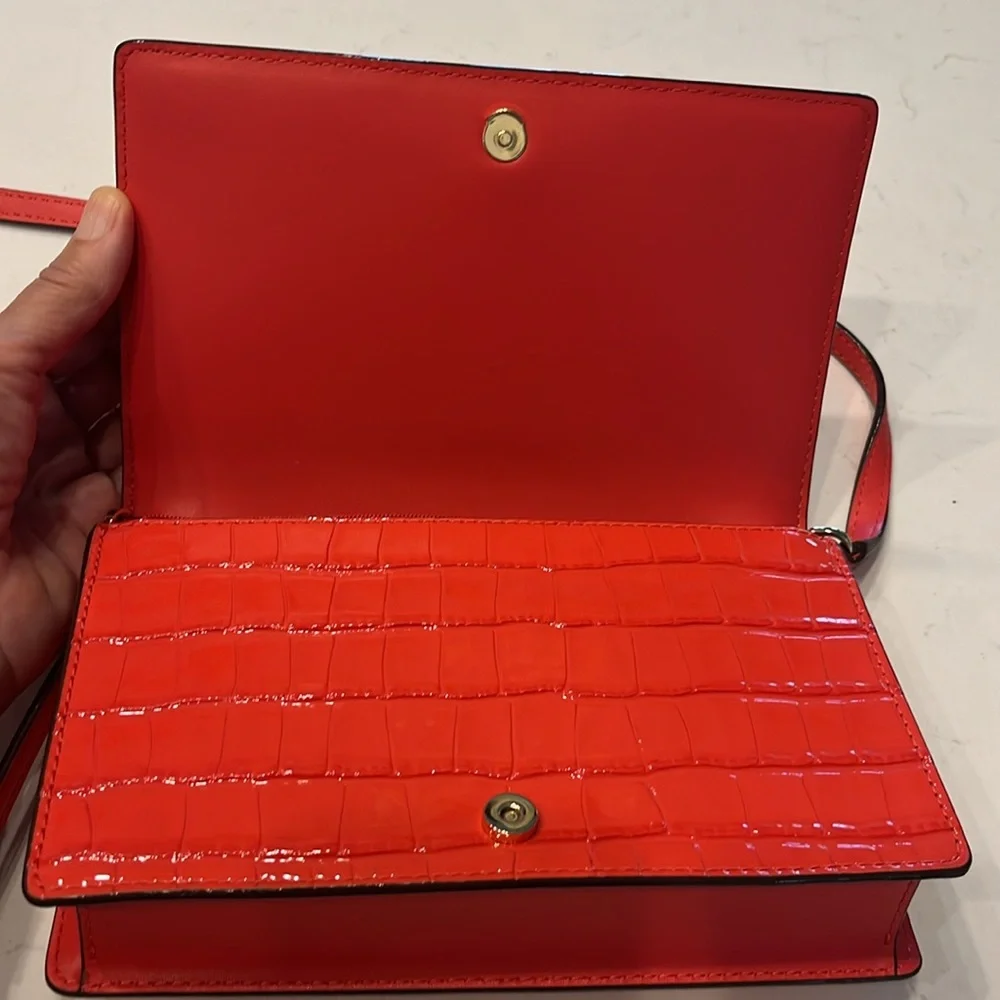 Like new Michael Kors Flap XBody bag. Used 2X - Picture 2 of 12